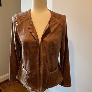 Only worn once faux leather light weight open front jacket fitted with pockets